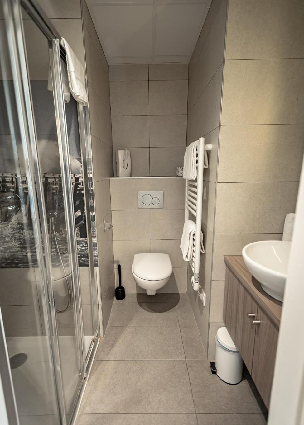 Mercedes Hotel 3*